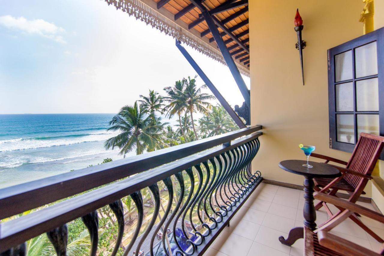 Beach Front Ahangama Luaran gambar