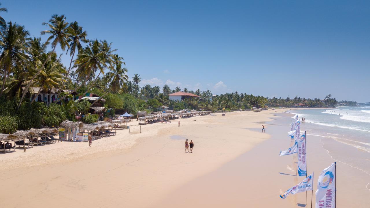 Beach Front Ahangama Luaran gambar